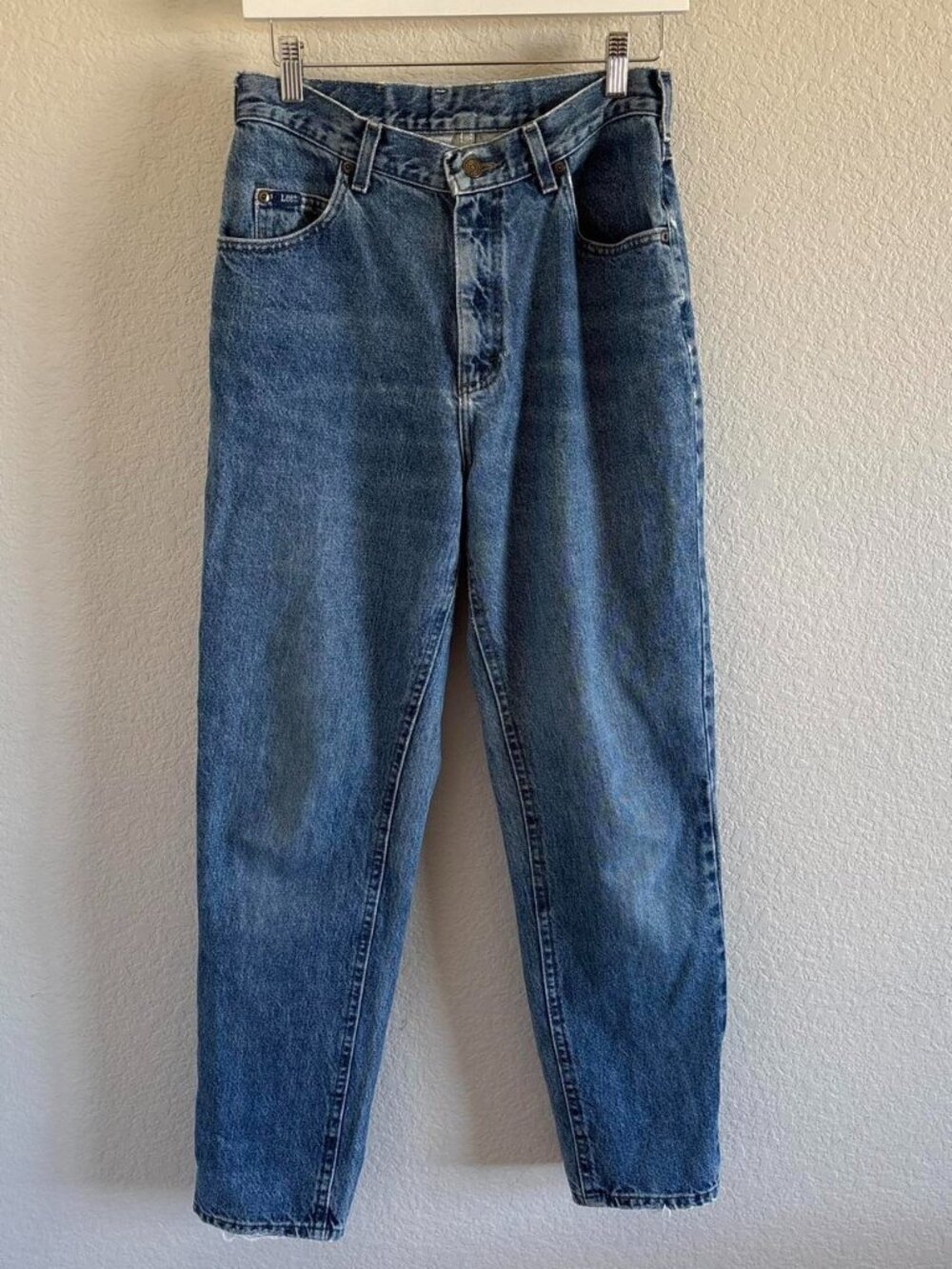 High-waisted vintage Lee jeans straight leg blue denim womens